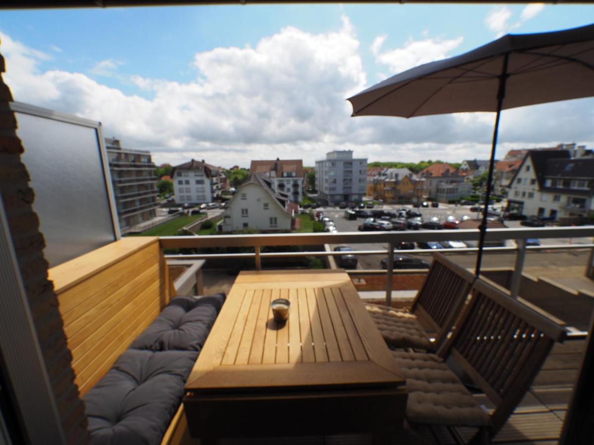 Appartement Sur La Digue - De Haan - Le Coq - Silver Beach D2 Екстер'єр фото