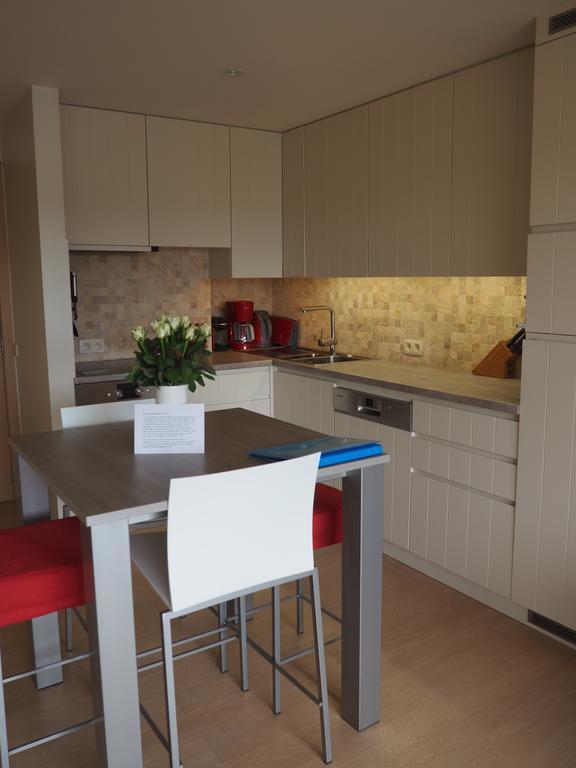 Appartement Sur La Digue - De Haan - Le Coq - Silver Beach D2 Екстер'єр фото
